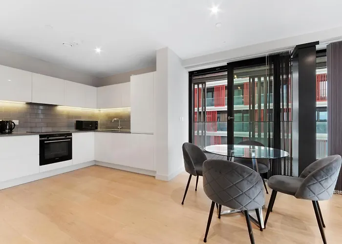 Excel 2 Bedroom Apartment Near City Aiport And O2 Arena