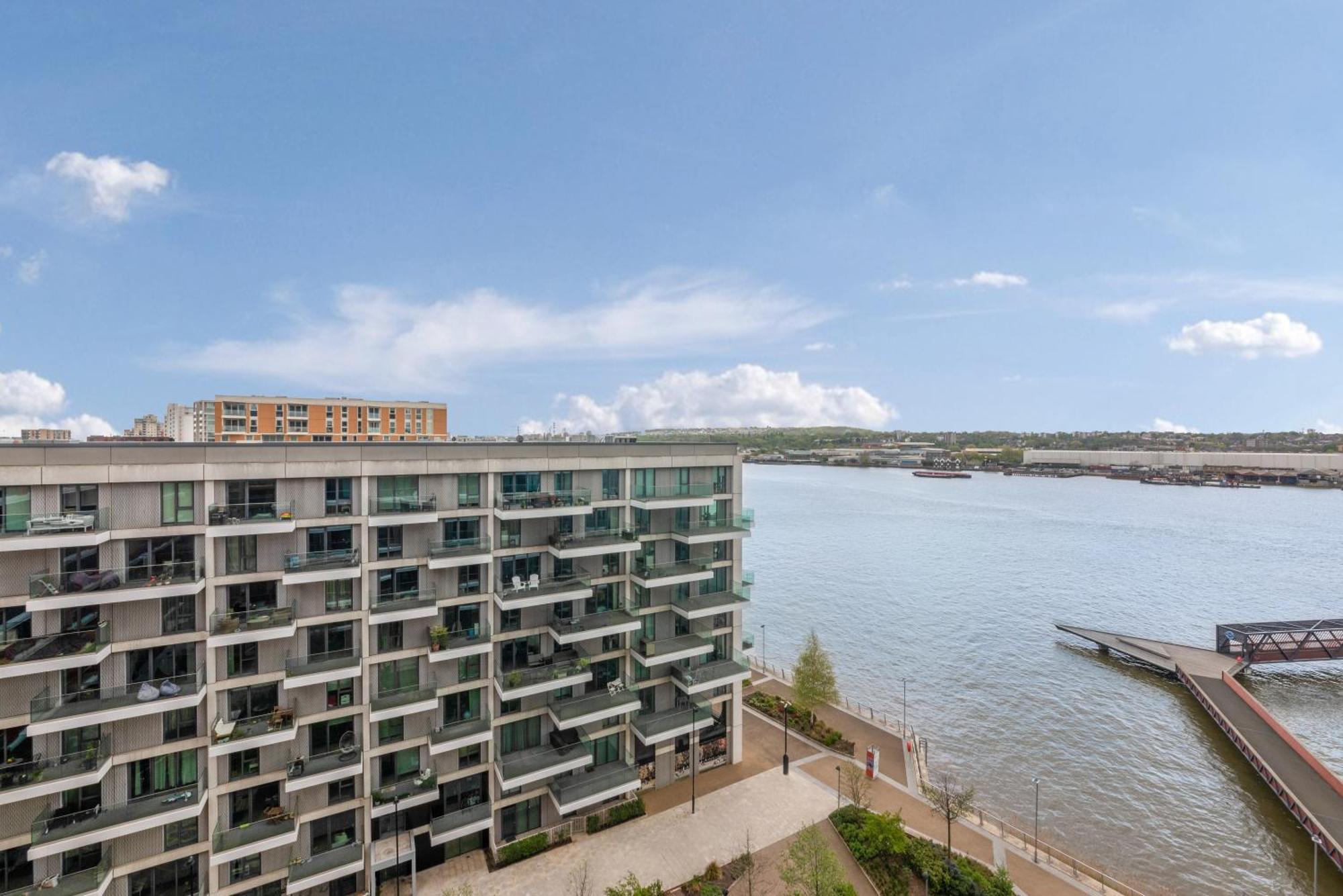 Appartamento Excel 2 Bedroom Near Aiport And O2 Arena *